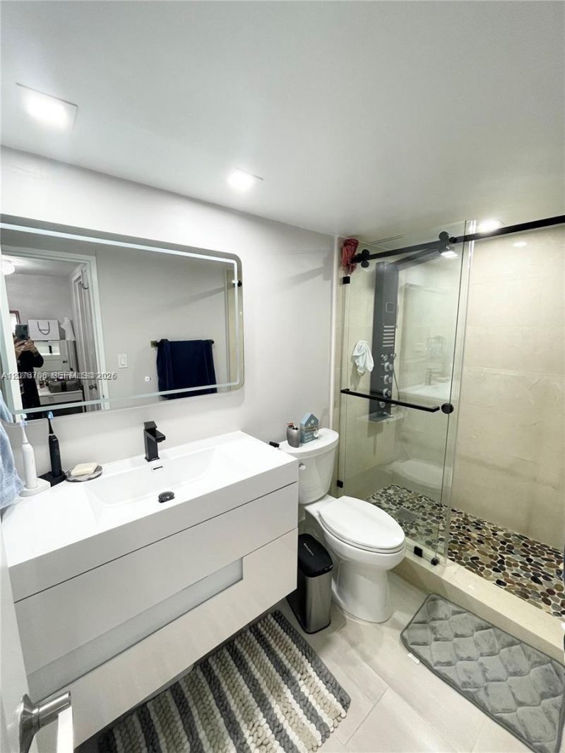 5600 Collins Ave, Unit 16P, Miami Beach, FL 33140 Photo