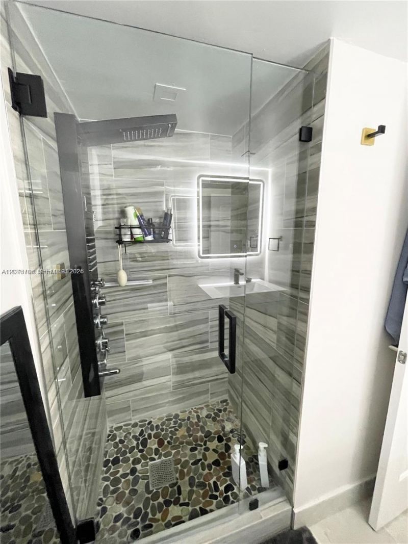 5600 Collins Ave, Unit 16P, Miami Beach, FL 33140 Photo