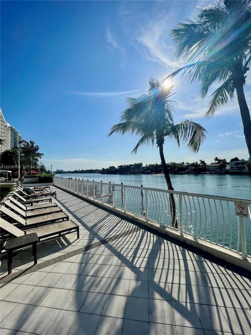 5600 Collins Ave, Unit 16P, Miami Beach, FL 33140 Photo