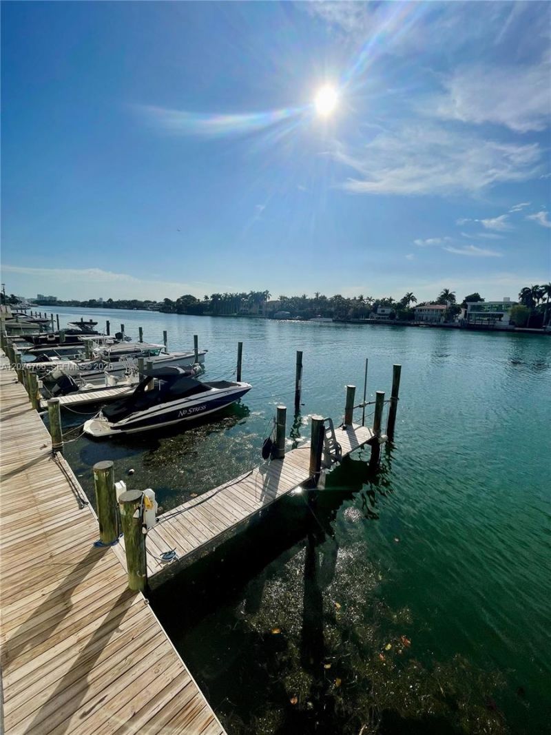 5600 Collins Ave, Unit 16P, Miami Beach, FL 33140 Photo
