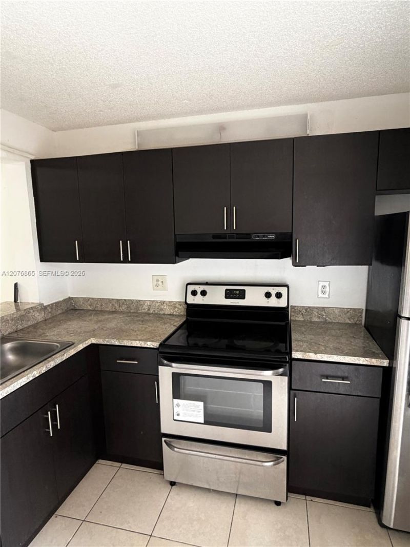 95 NE 41st St, Unit O219, Oakland Park, FL 33334 Main Photo