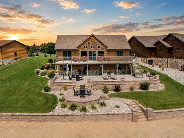 N8474 White Sand Court, New Lisbon, WI 53950