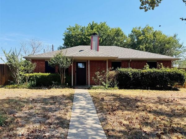 112 Lawndale Drive, Waxahachie, TX 75165