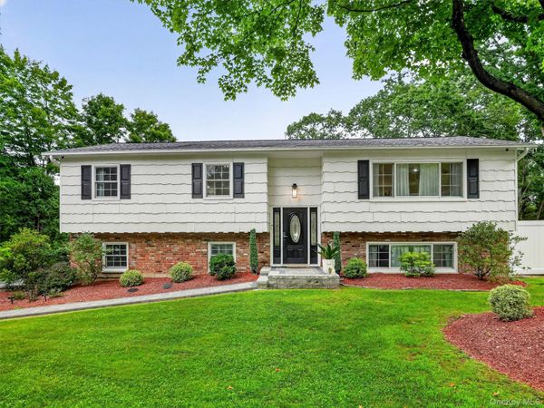 5 Evan Drive, New City, NY 10956