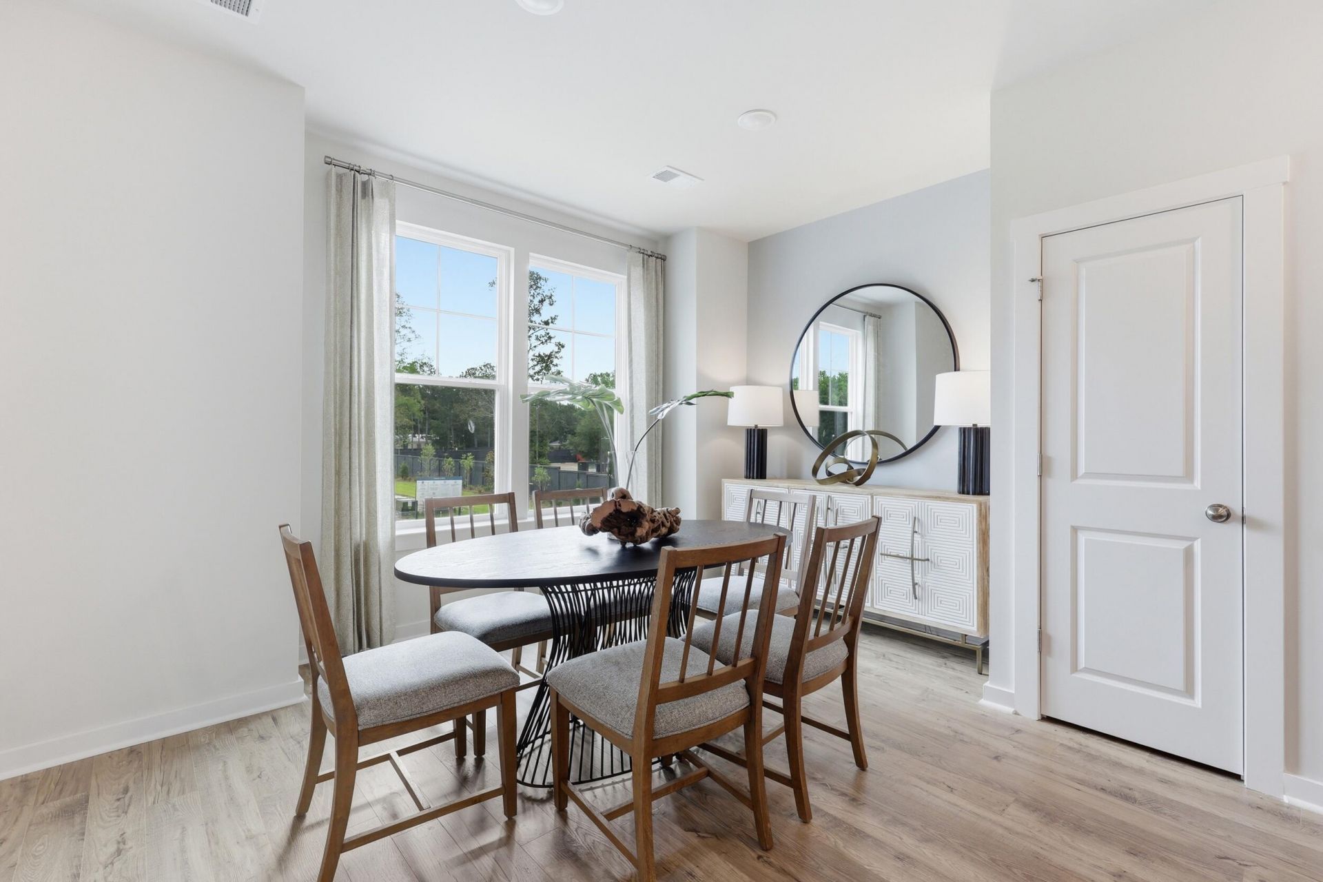 140 Fernbank Road Photo 15