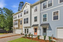 140 Fernbank Road photo 4