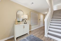140 Fernbank Road photo 4