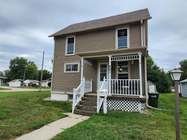 907 Lawler Street, Emmetsburg, IA 50536