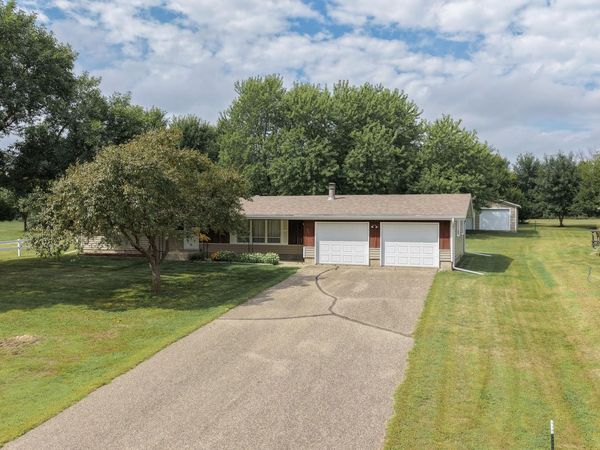 20465 232nd , Arnolds Park, IA 51331