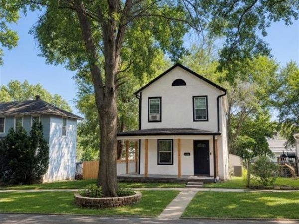 407 Olive Street, Leavenworth, KS 66048