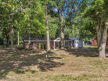76107 Van Dyke Road , Bruce Township, Mi 48065