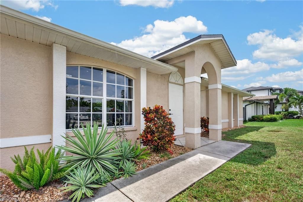 18560 Holly Rd , Fort Myers, FL 33967 Photo