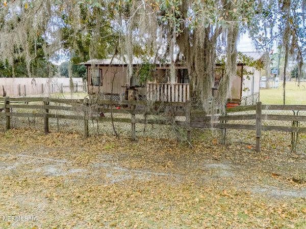 10427 SW 113TH Avenue, Brooker, FL 32622