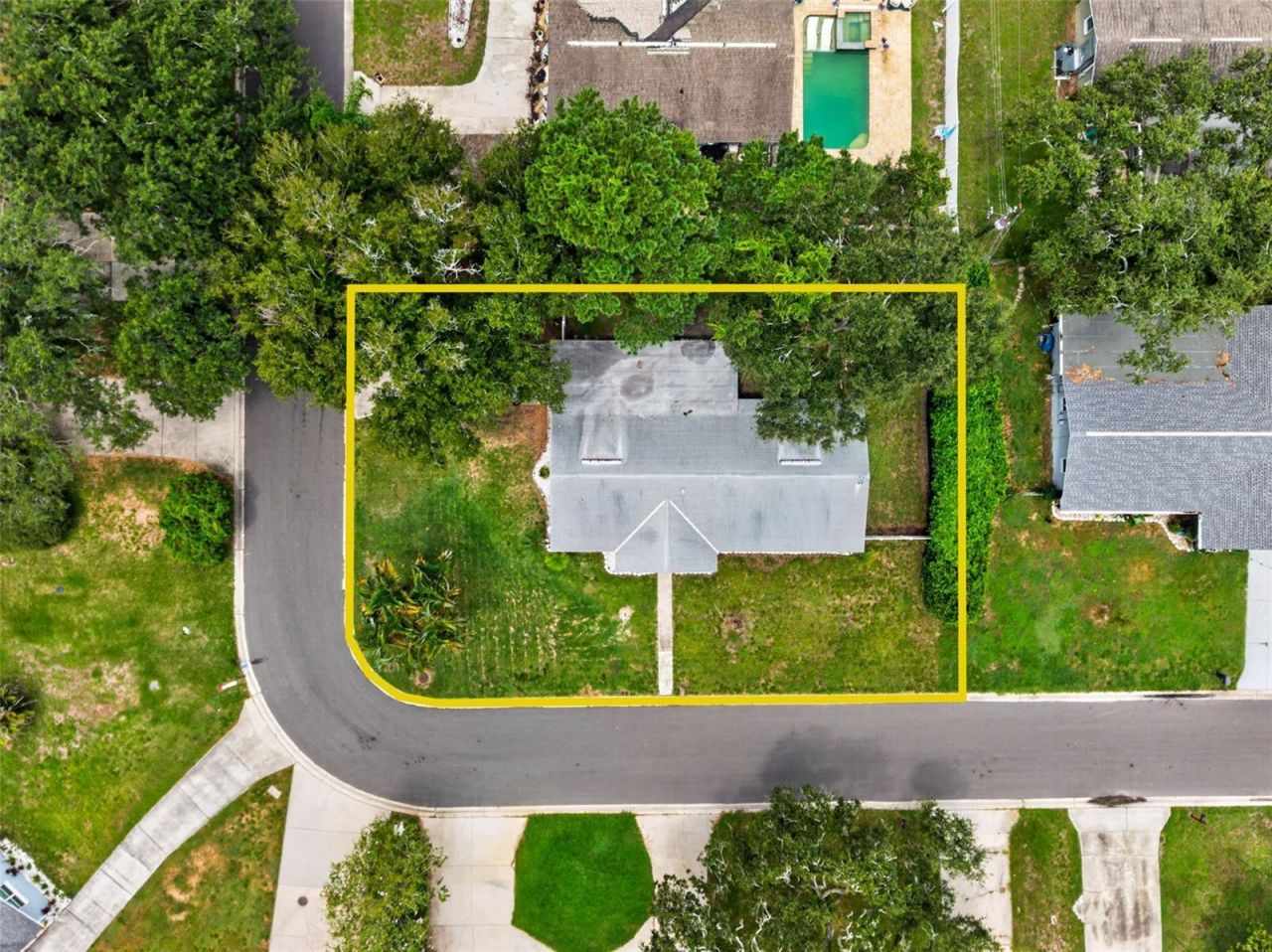2266 Manor Court , Clearwater, FL 33763 Photo
