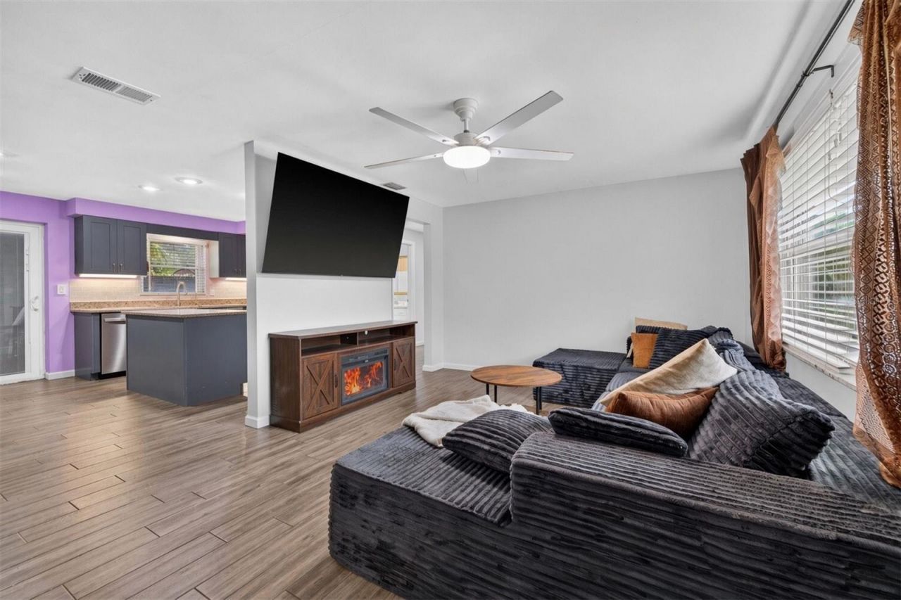 2266 Manor Court , Clearwater, FL 33763 Photo