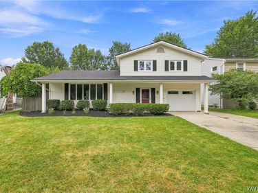 82 Joanie Lane, Amherst, NY 14228