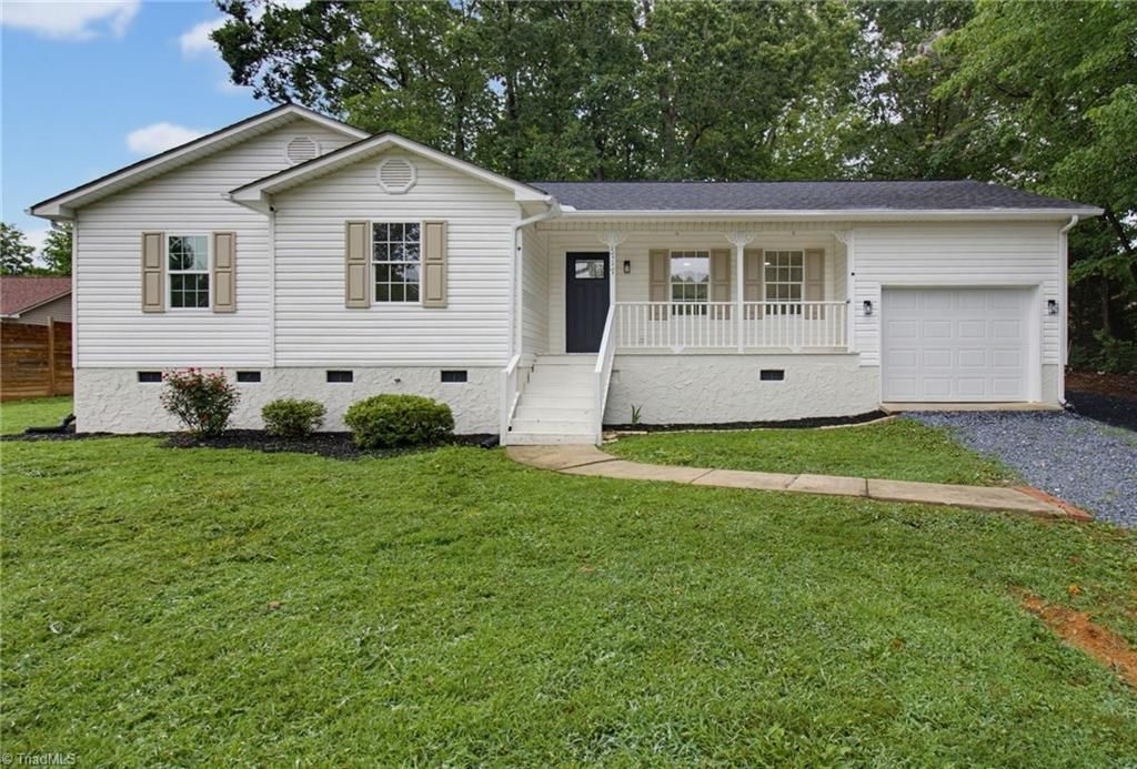 1717 Lantern Drive, Asheboro, NC 27205 Main Photo