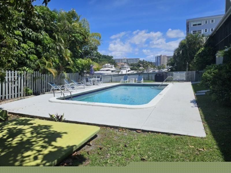 2801 NE 33rd Court, Unit 101, Fort Lauderdale, FL 33306 Photo