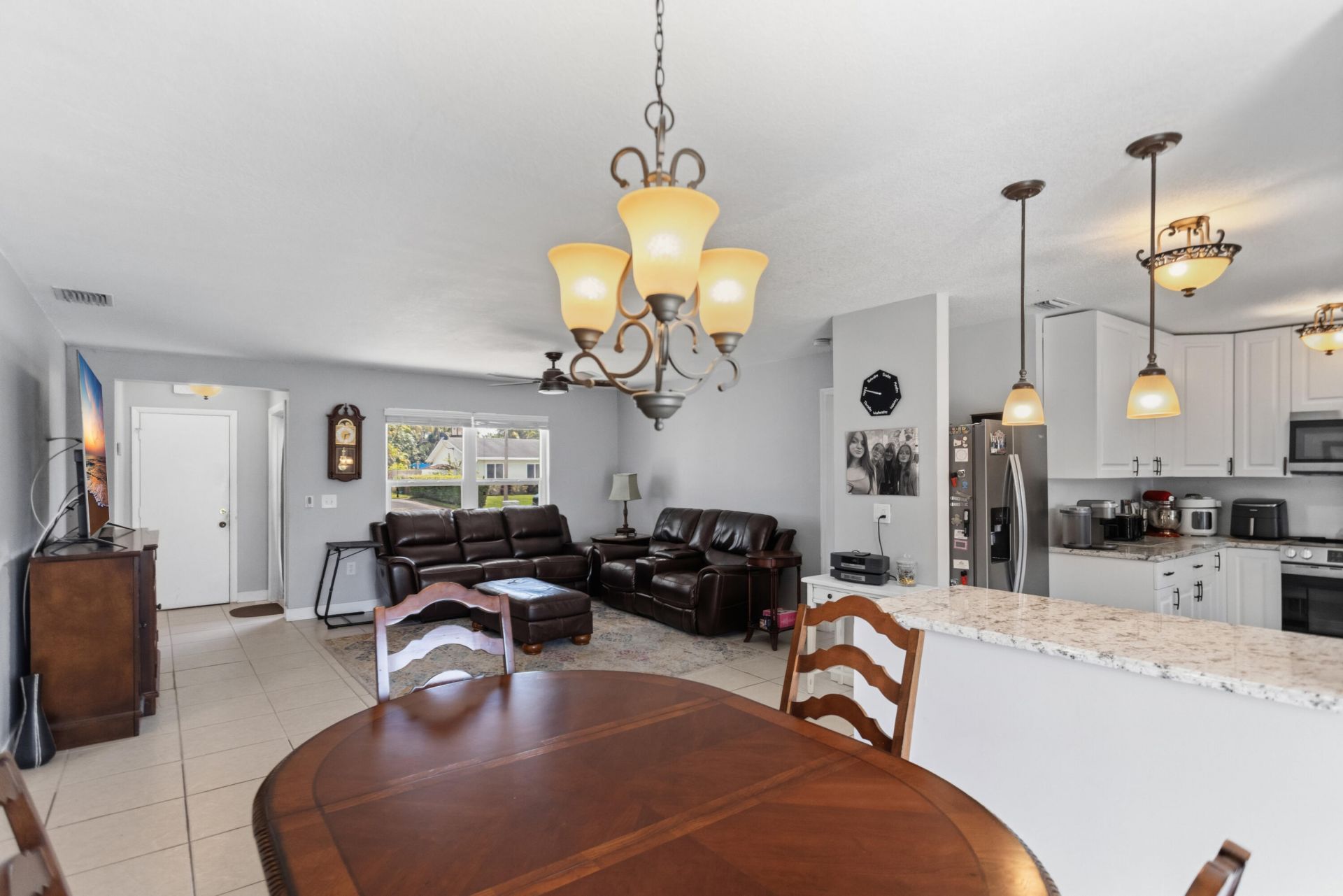 8621 NW 3rd Street, Pembroke Pines, FL 33024 Photo