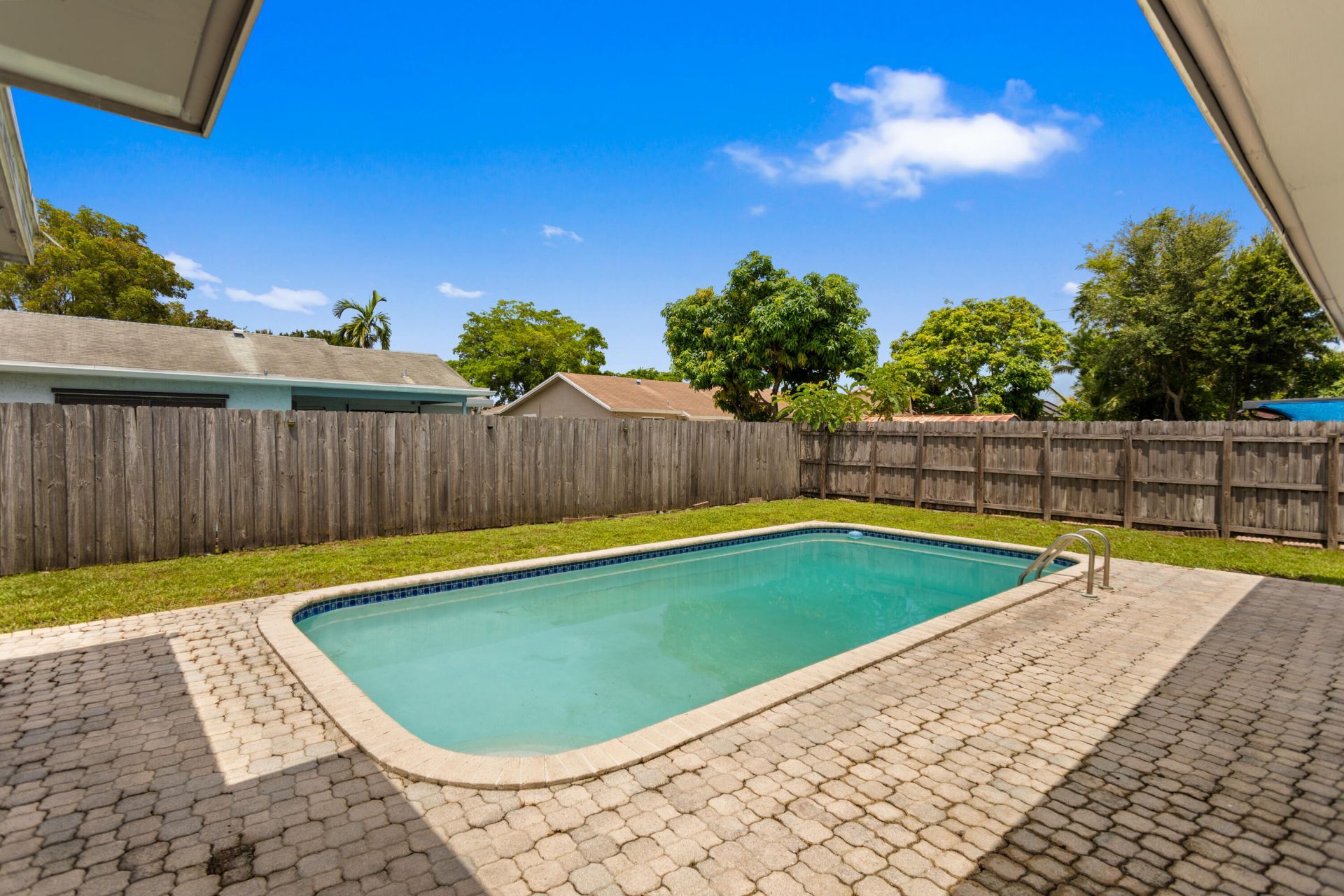 8621 NW 3rd Street, Pembroke Pines, FL 33024 Photo