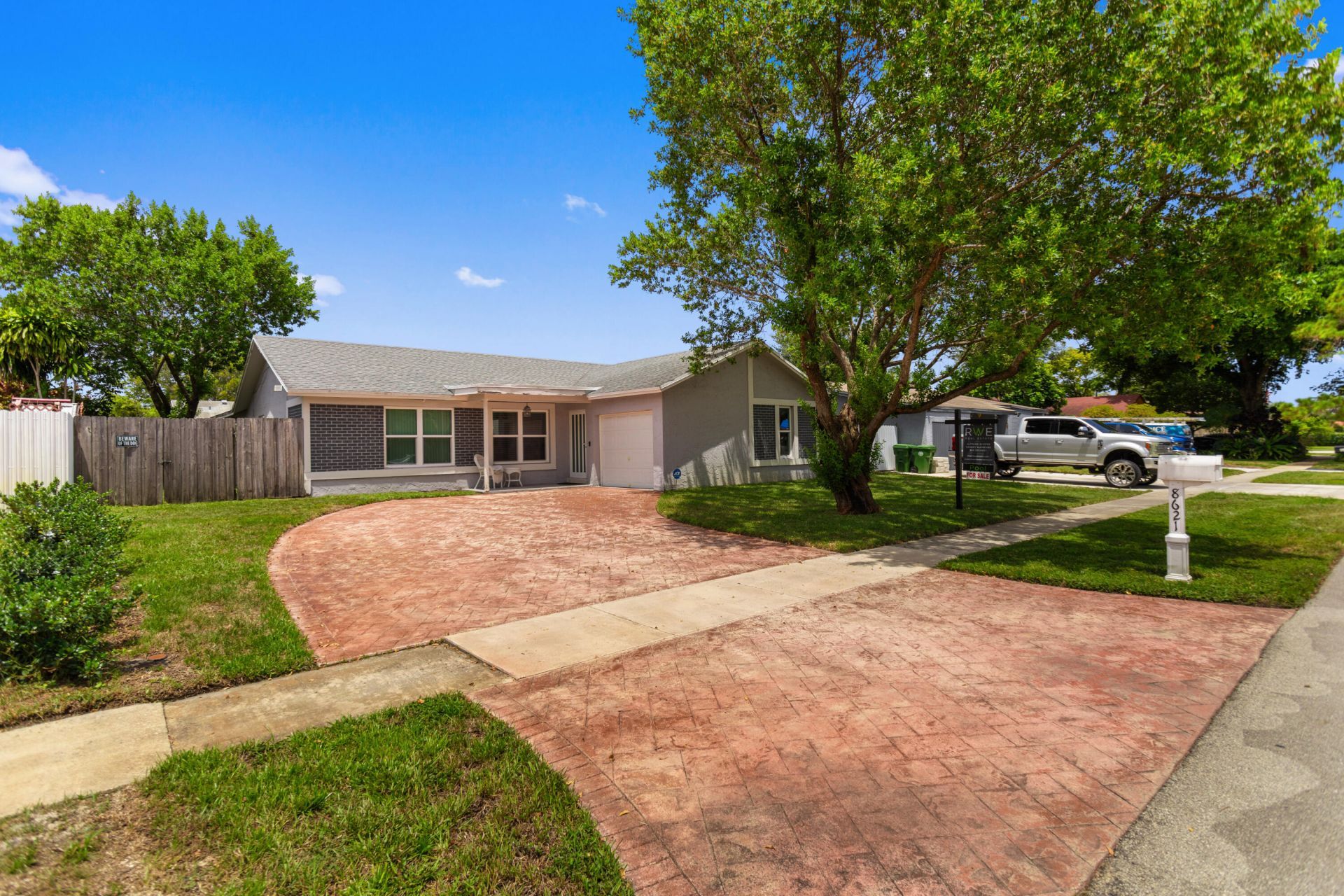8621 NW 3rd Street, Pembroke Pines, FL 33024 Photo