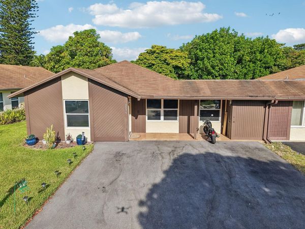 2075 SW 72ND Avenue, Davie, FL 33317