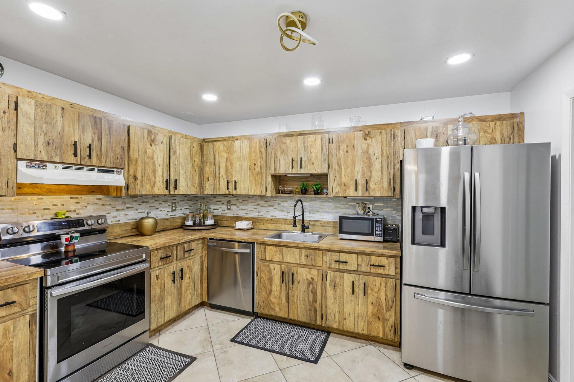 2075 SW 72nd Avenue, Davie, FL 33317 Photo