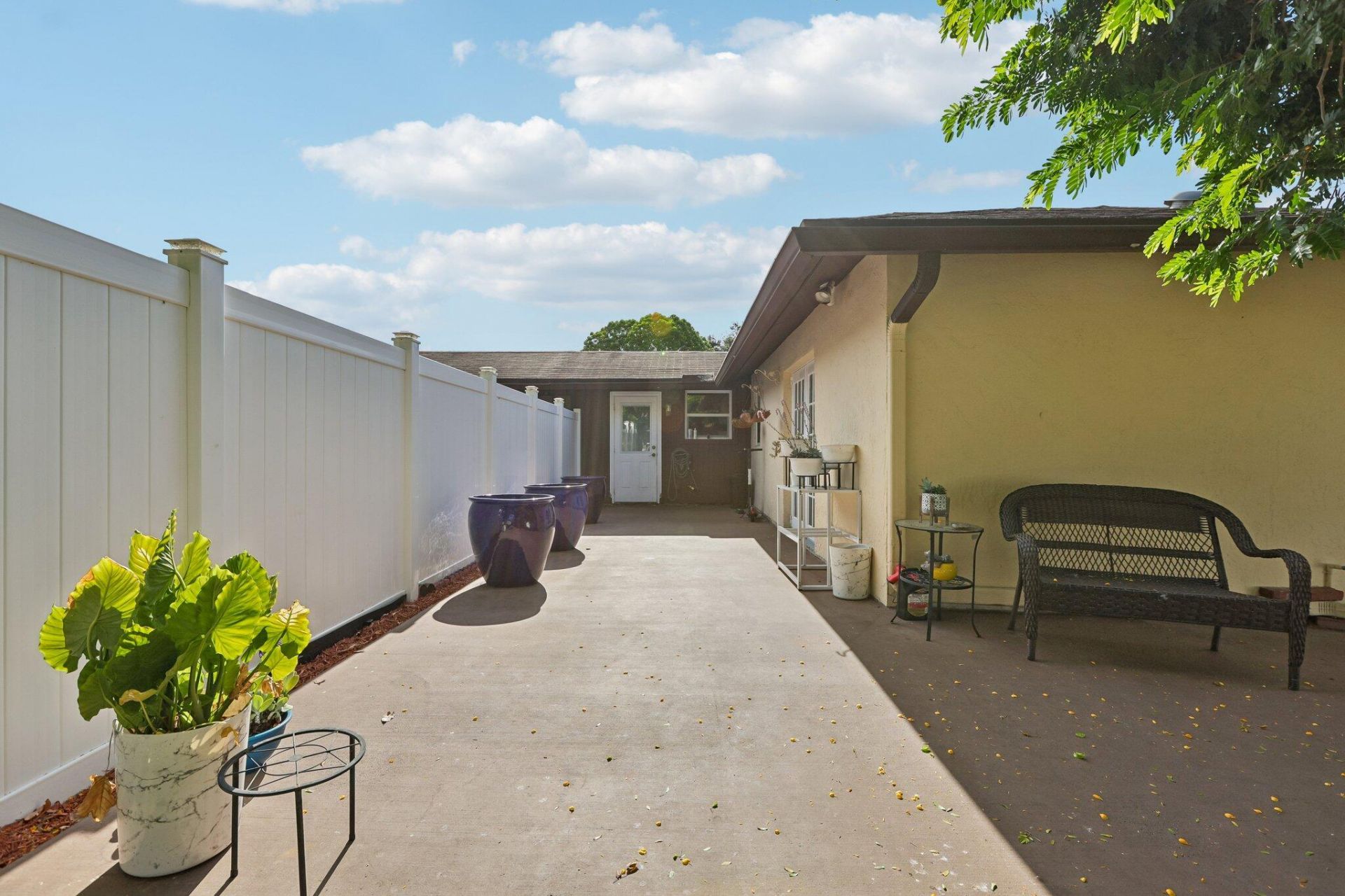 2075 SW 72nd Avenue, Davie, FL 33317 Photo