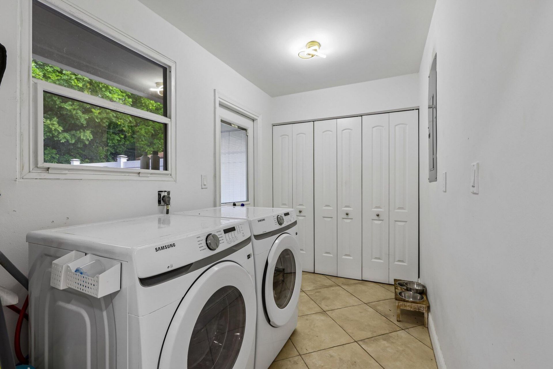 2075 SW 72nd Avenue, Davie, FL 33317 Photo