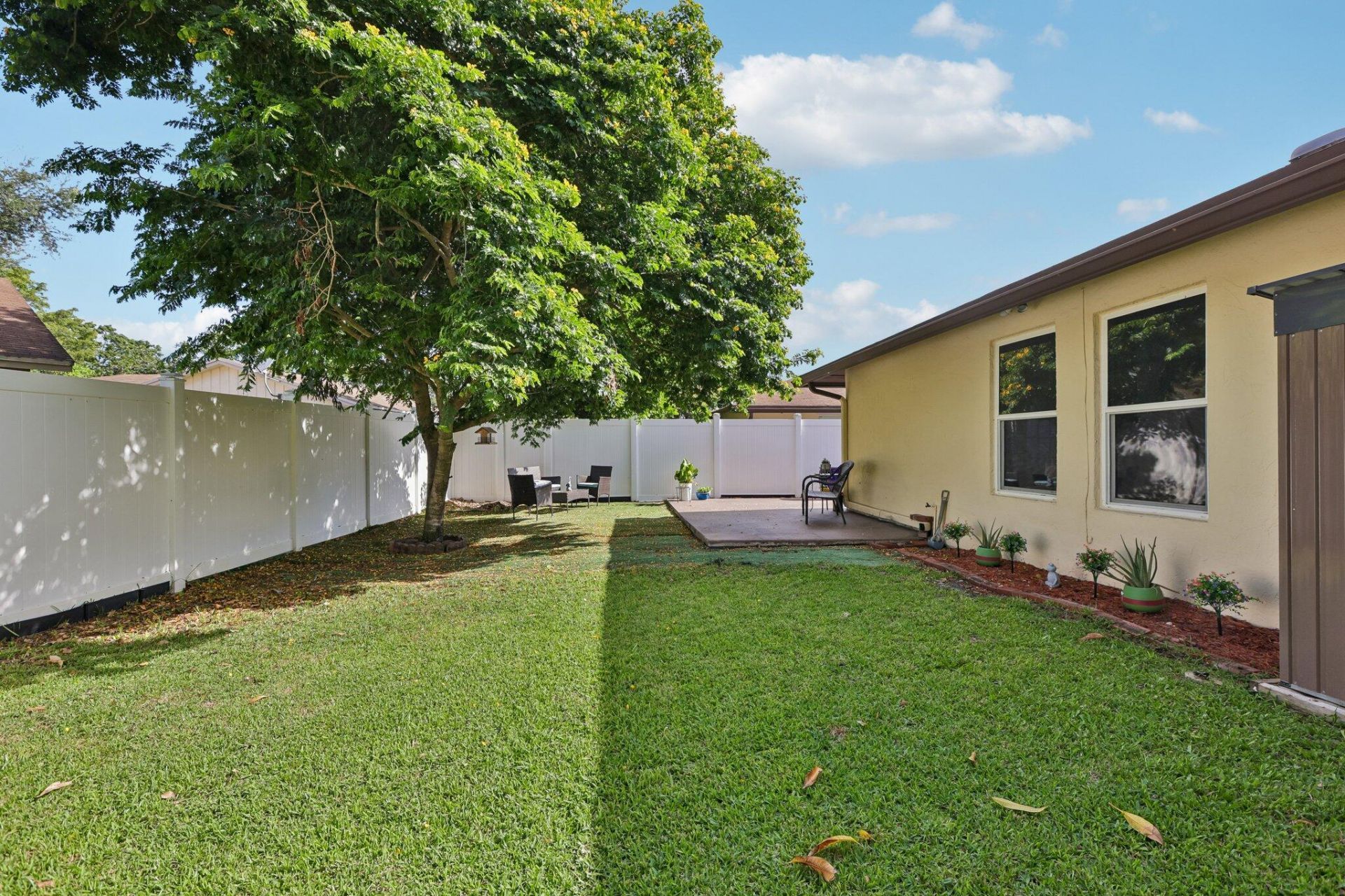 2075 SW 72nd Avenue, Davie, FL 33317 Photo