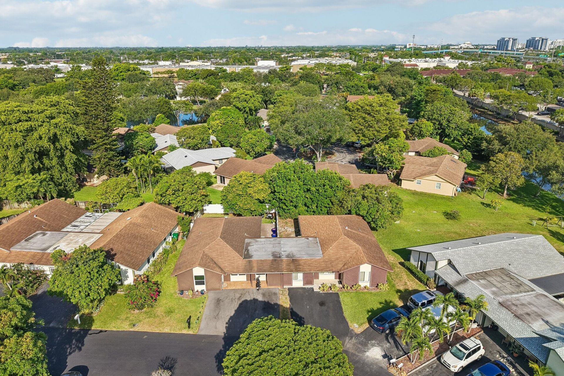 2075 SW 72nd Avenue, Davie, FL 33317 Photo