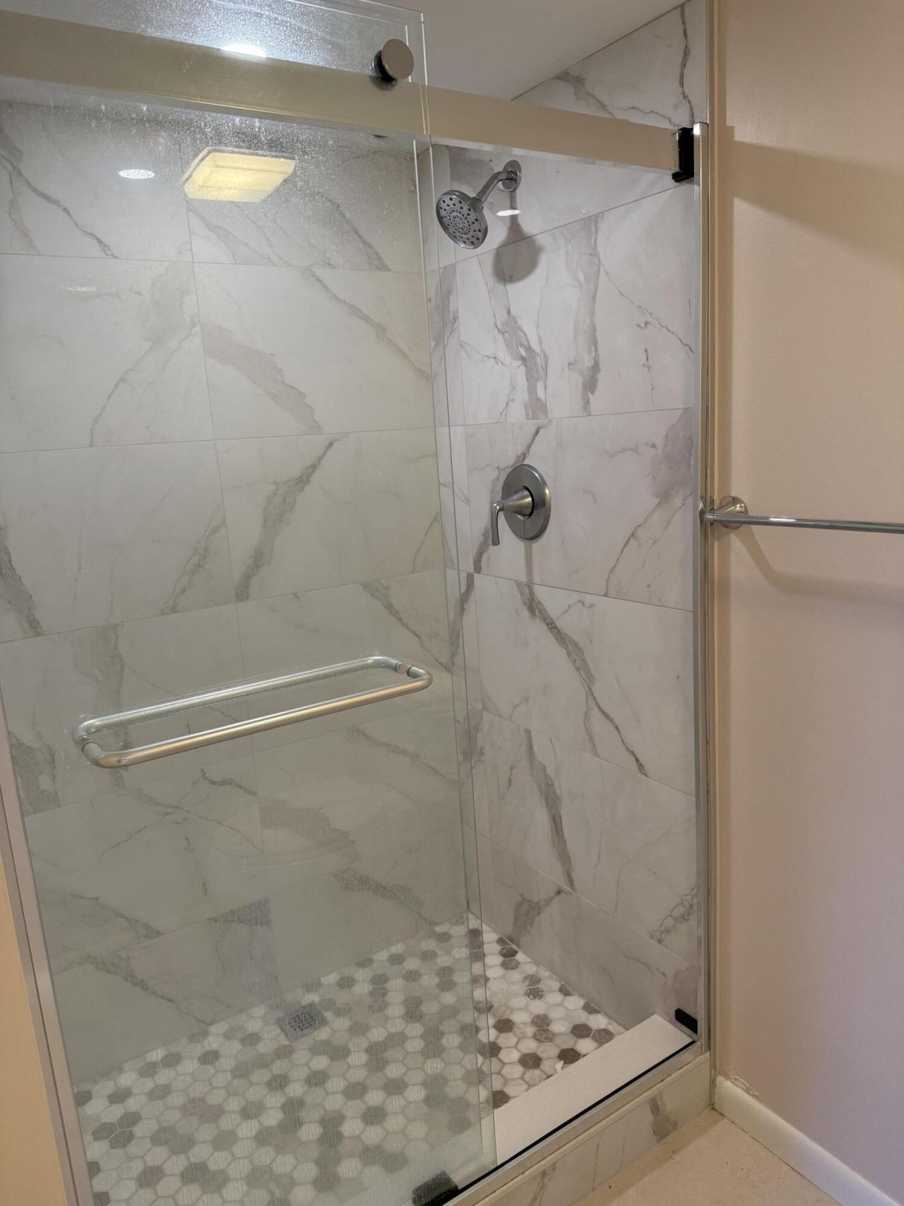 3521 Village Boulevard, Unit 305, West Palm Beach, FL 33409 Photo