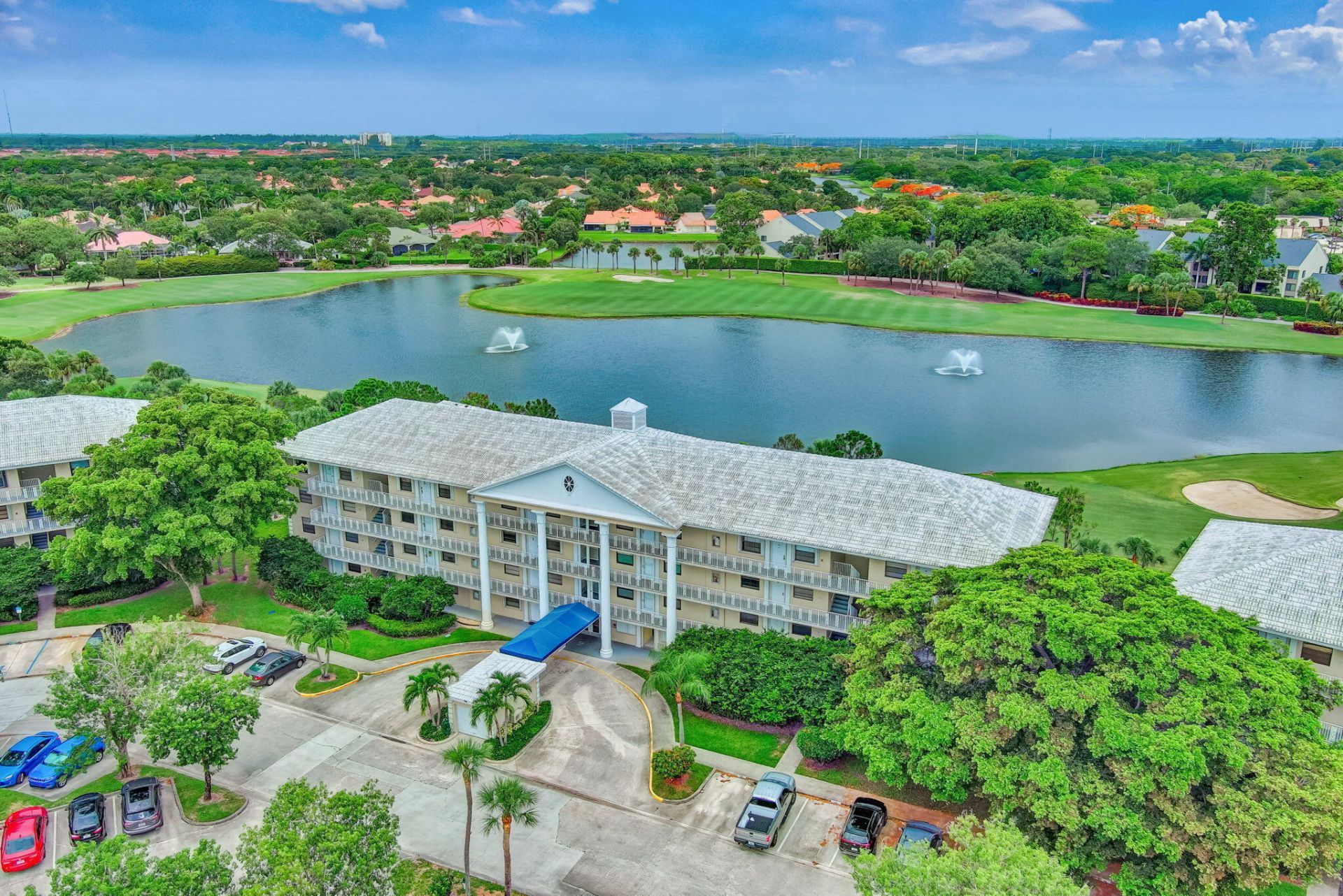 3521 Village Boulevard, Unit 305, West Palm Beach, FL 33409 Photo