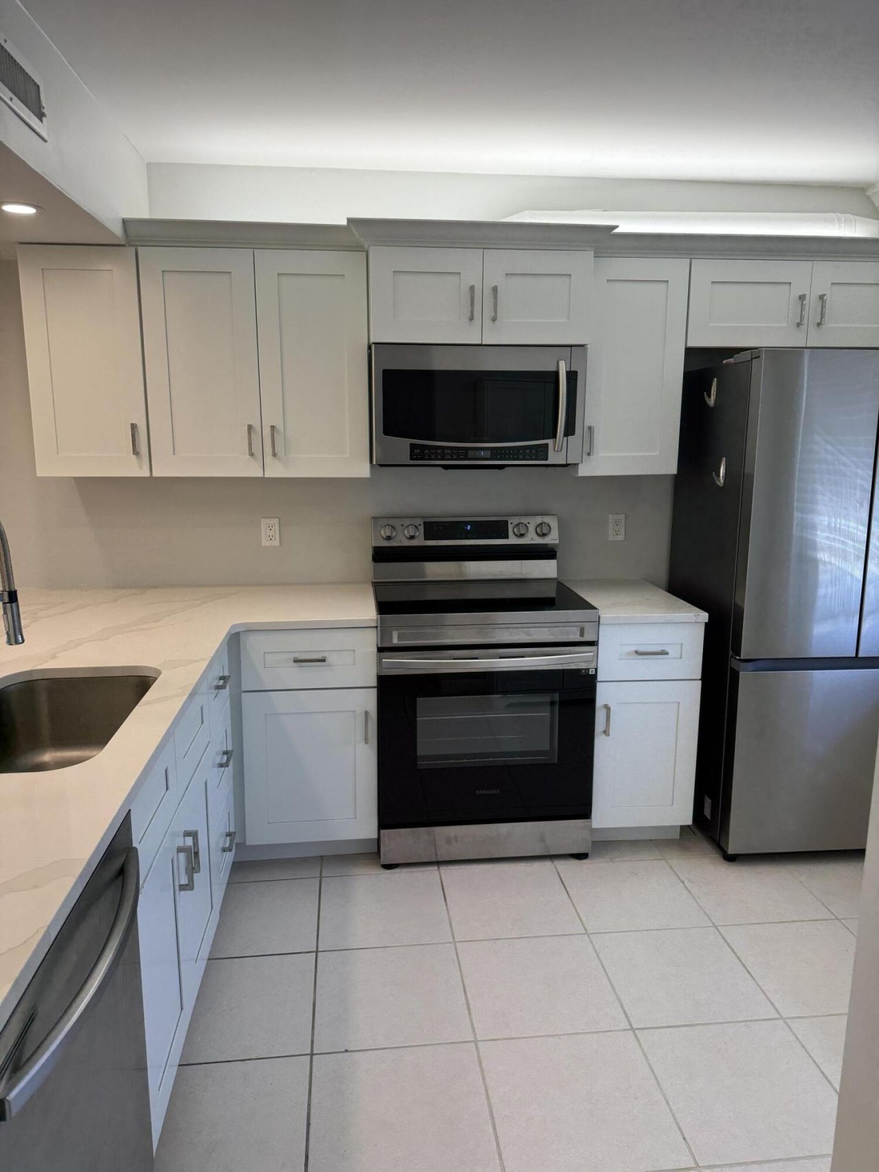 3521 Village Boulevard, Unit 305, West Palm Beach, FL 33409 Photo