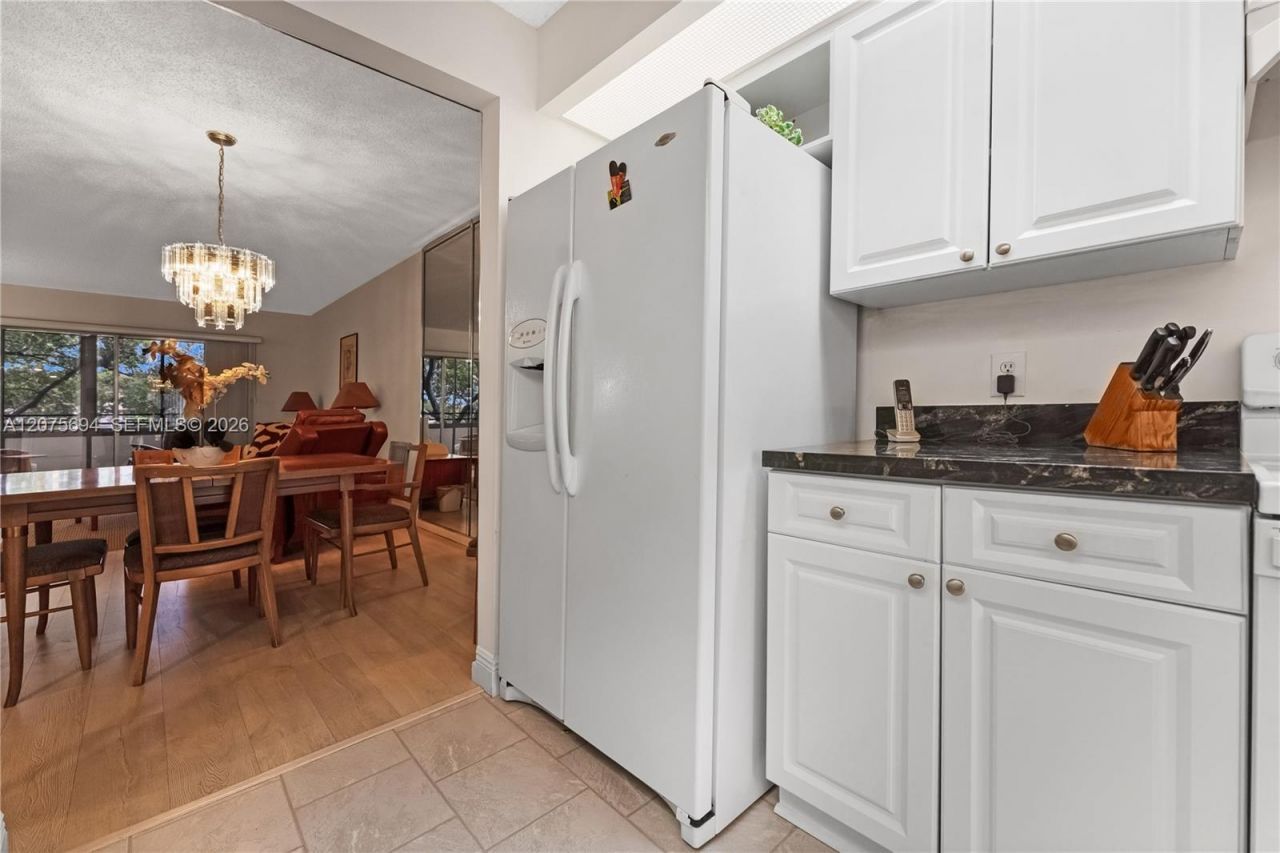 850 SW 138th Ave, Unit 213D, Pembroke Pines, FL 33027 Photo