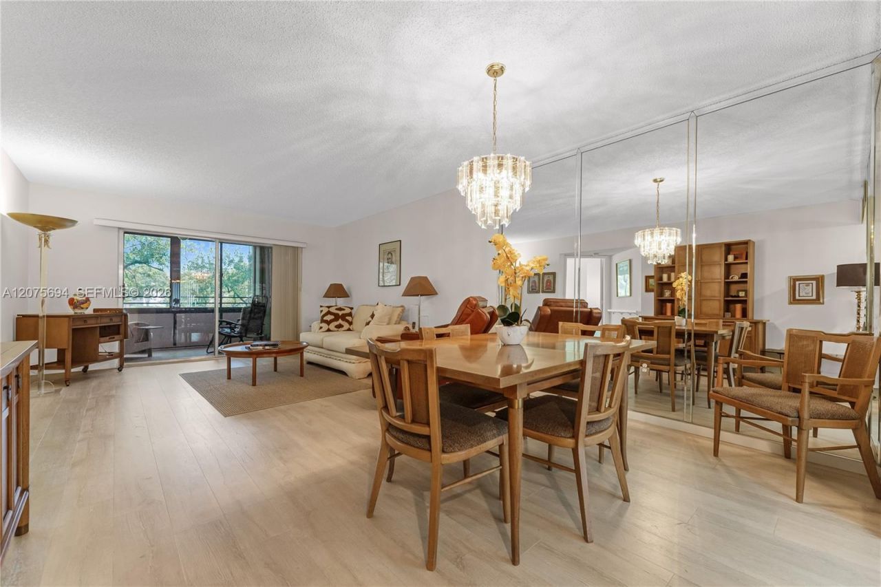 850 SW 138th Ave, Unit 213D, Pembroke Pines, FL 33027 Photo