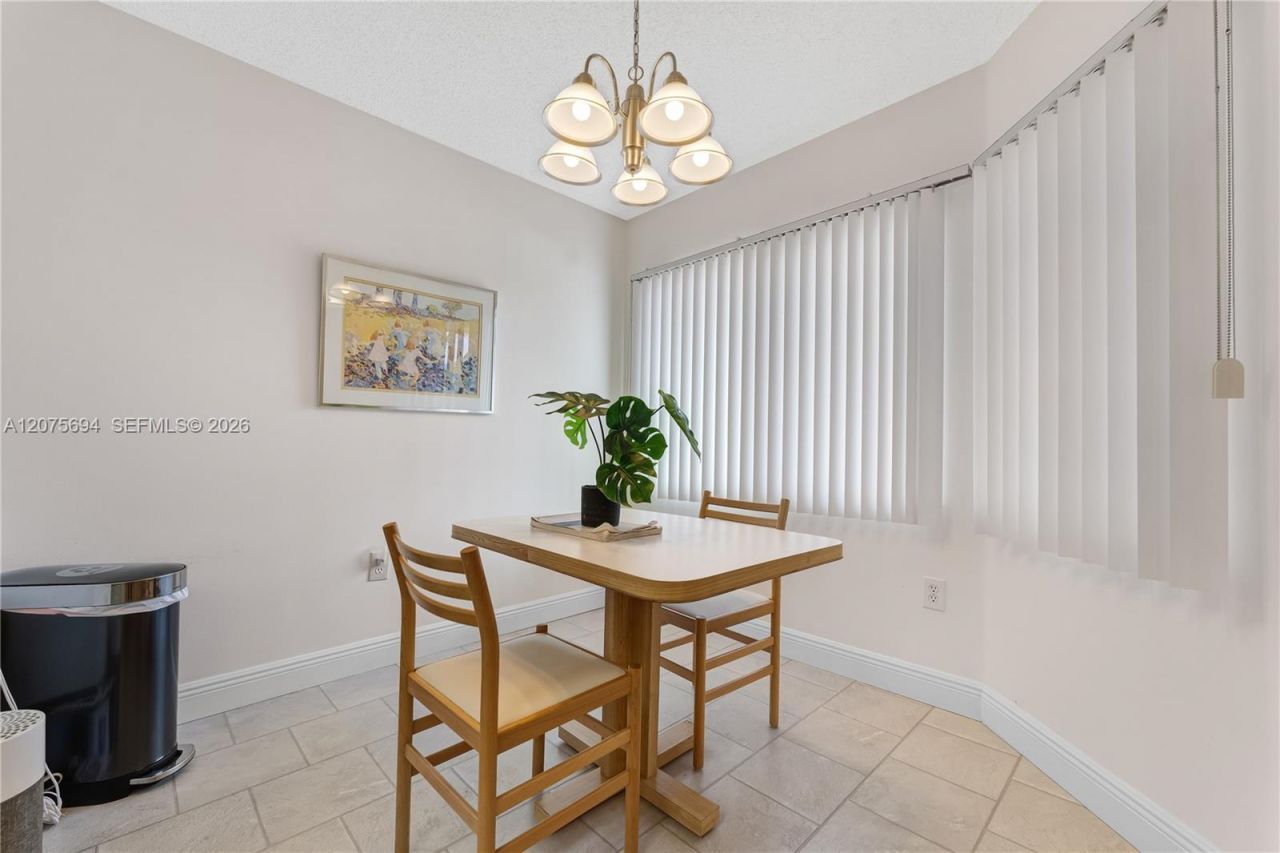 850 SW 138th Ave, Unit 213D, Pembroke Pines, FL 33027 Photo
