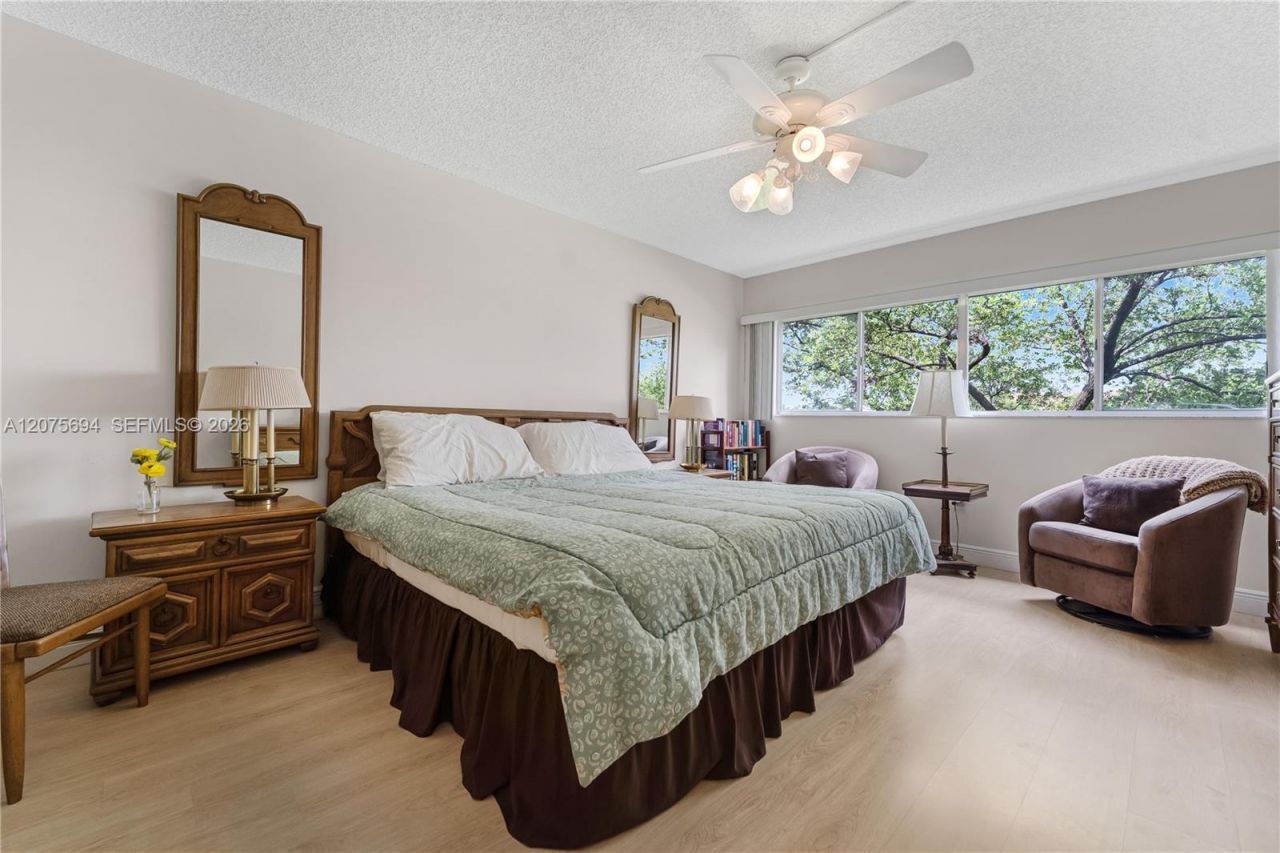 850 SW 138th Ave, Unit 213D, Pembroke Pines, FL 33027 Photo