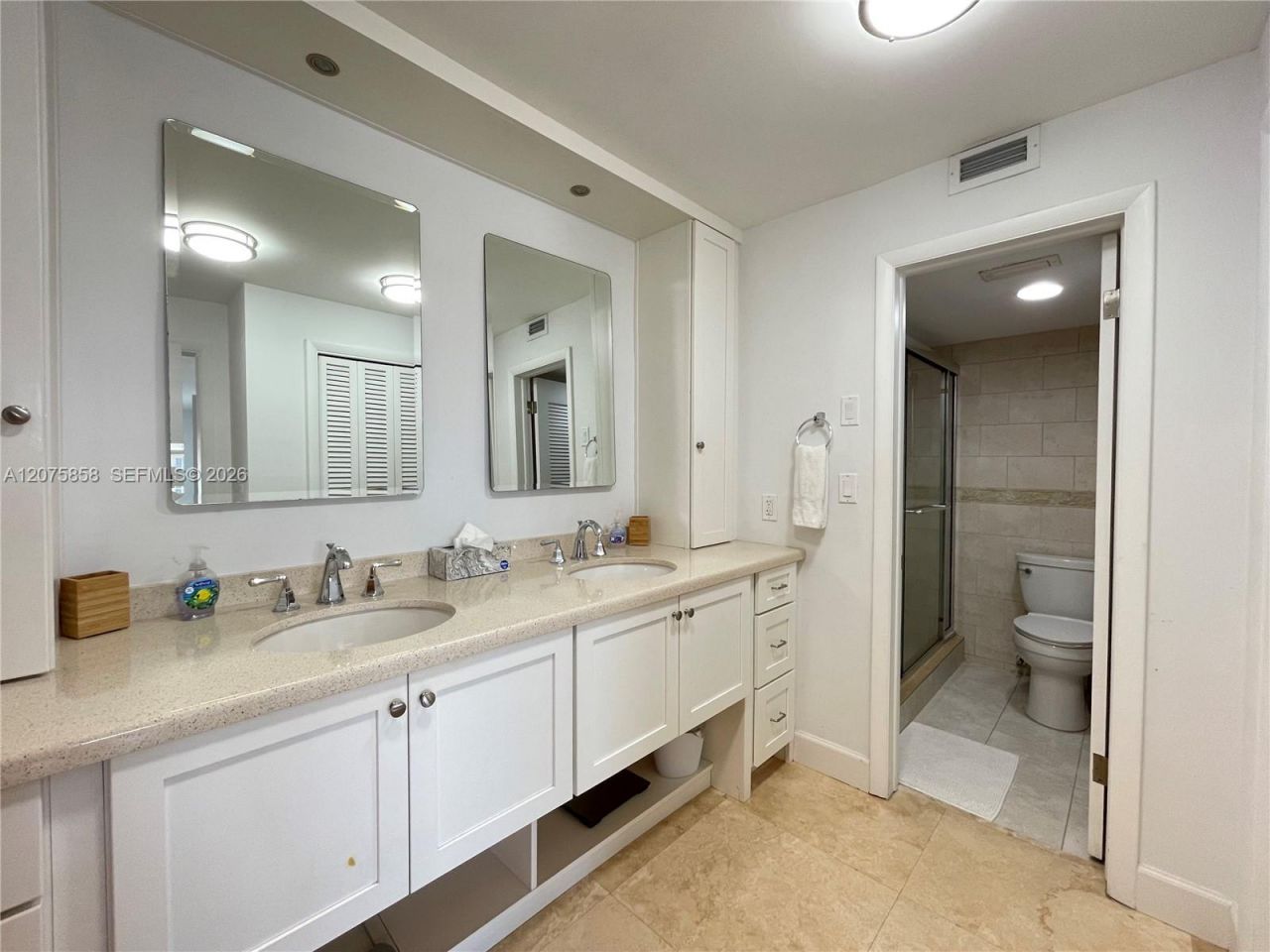 605 Ocean Dr , Unit 10L, Key Biscayne, FL 33149 Photo