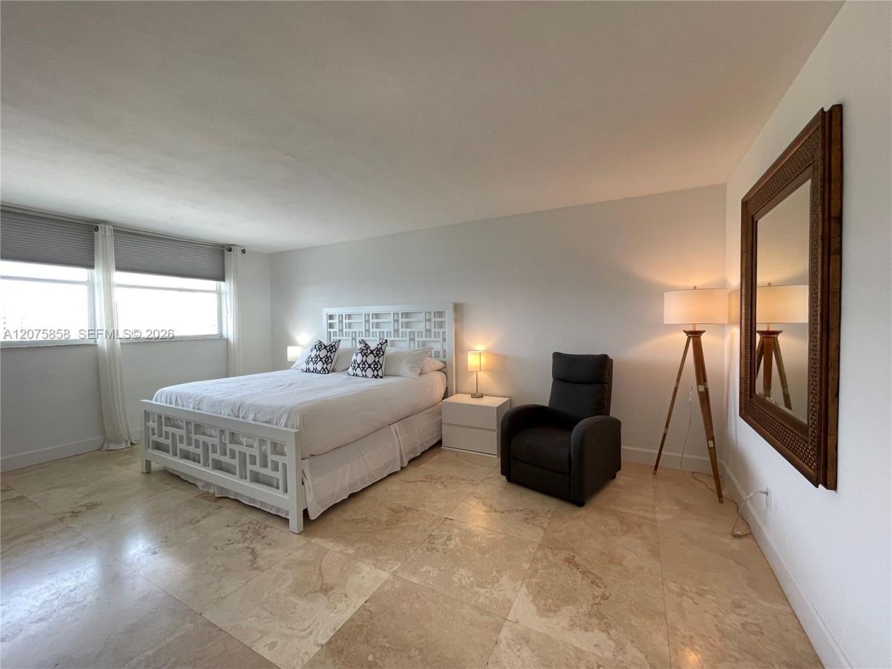 605 Ocean Dr , Unit 10L, Key Biscayne, FL 33149 Photo