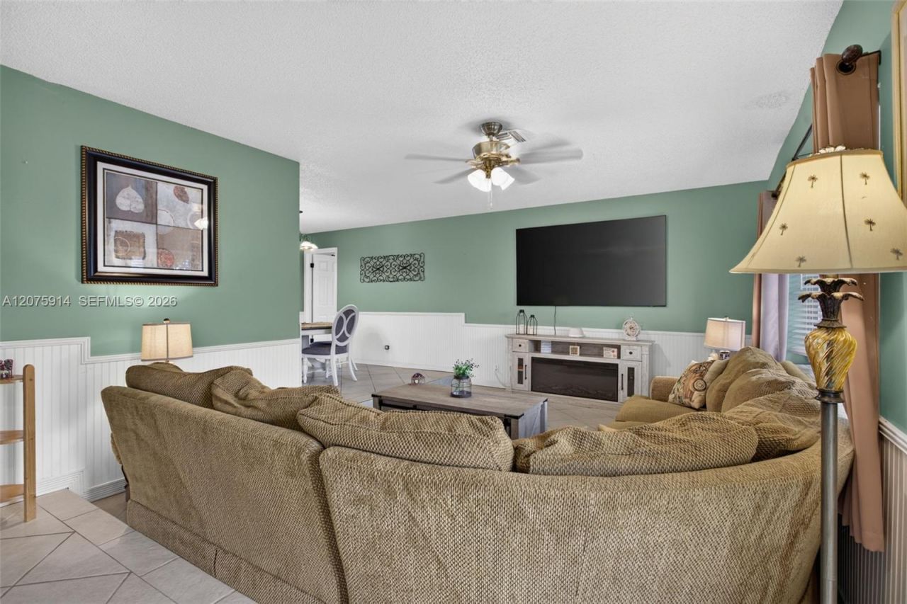 10320 NW 42nd Dr , Coral Springs, FL 33065 Photo