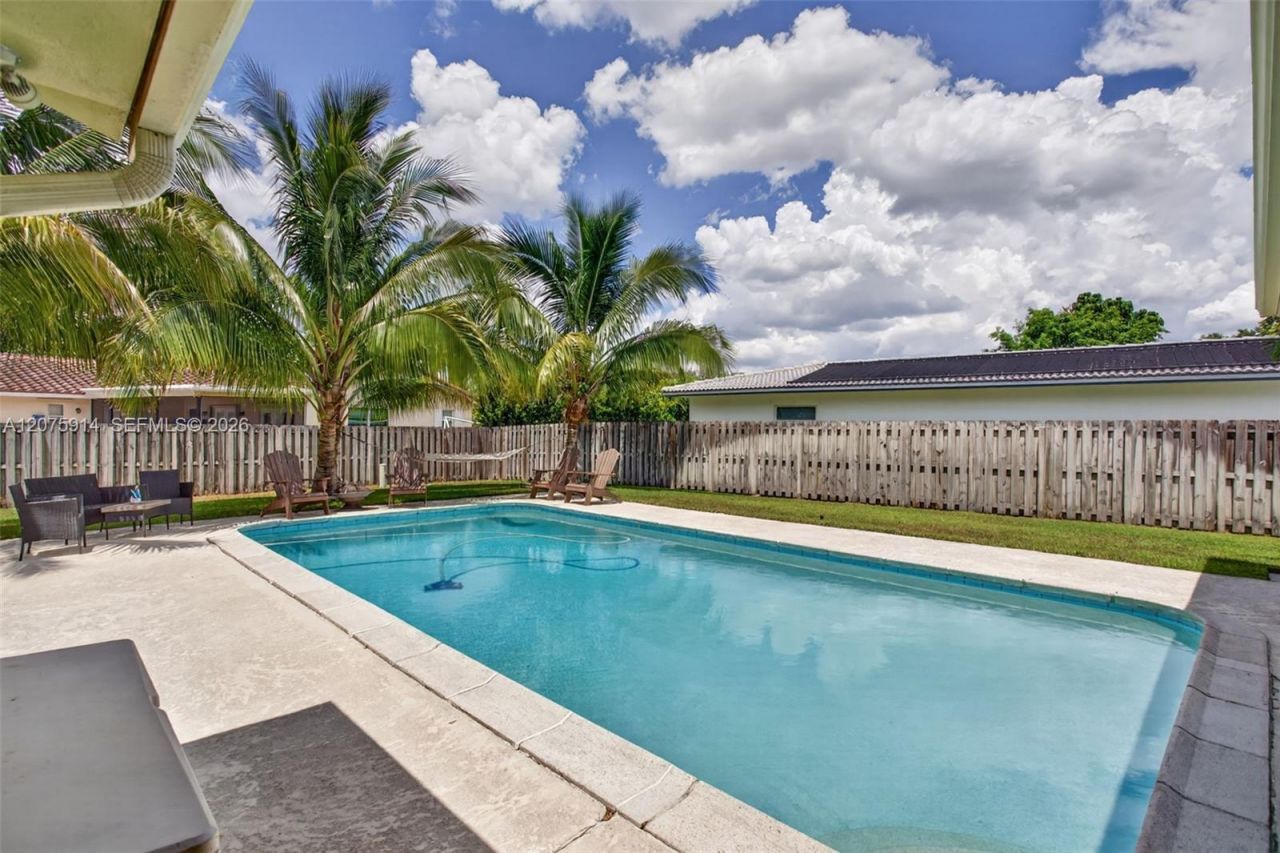 10320 NW 42nd Dr , Coral Springs, FL 33065 Photo