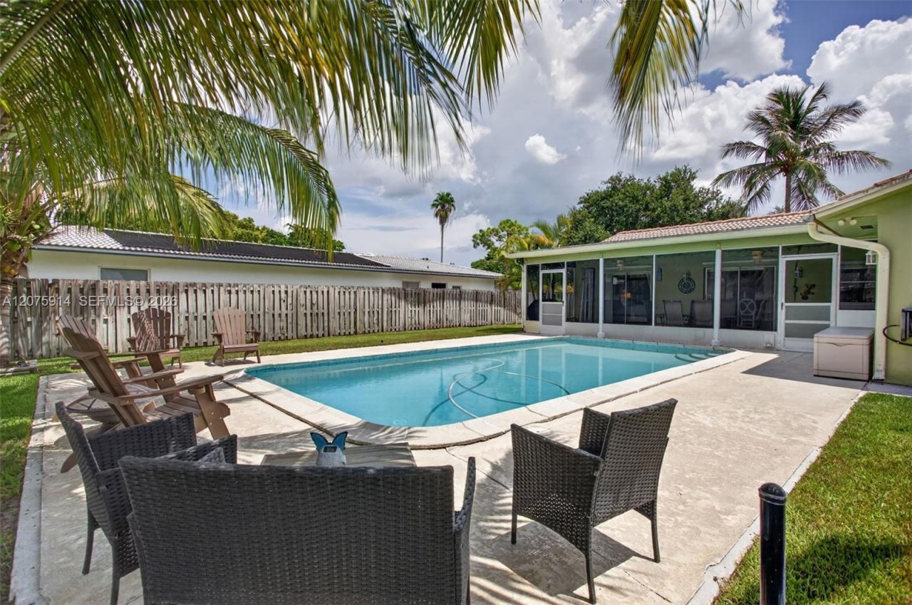 10320 NW 42nd Dr , Coral Springs, FL 33065 Photo