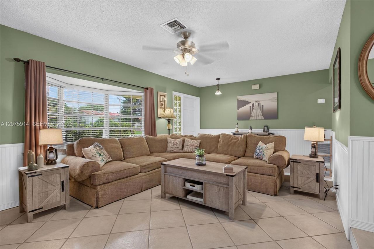 10320 NW 42nd Dr , Coral Springs, FL 33065 Photo