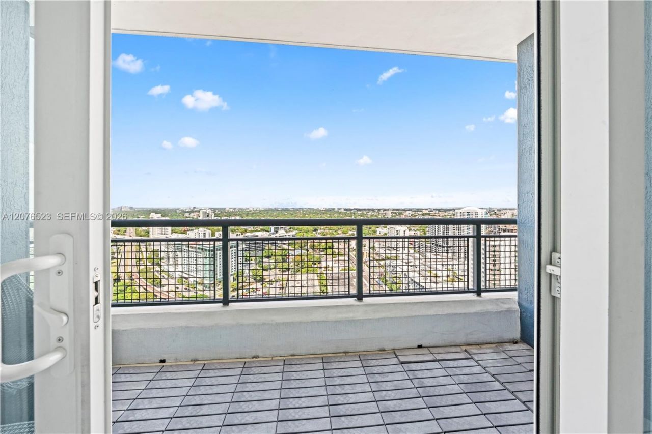 60 SW 13th St, Unit 2403, Miami, FL 33130 Photo