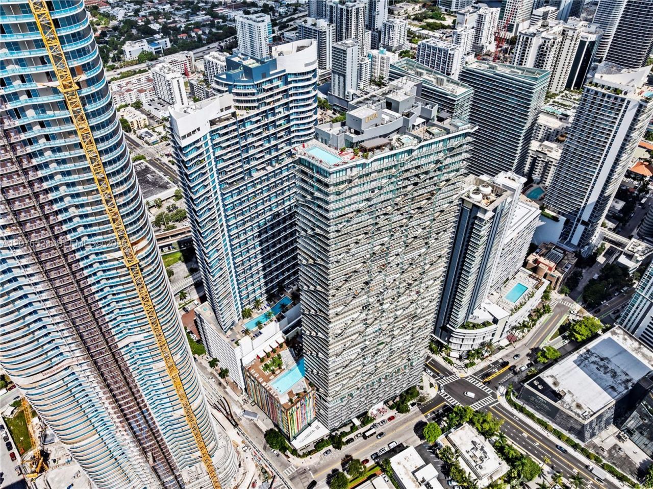 60 SW 13th St, Unit 2403, Miami, FL 33130 Photo