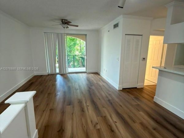 17145 N Bay Rd , Unit 4202, Sunny Isles Beach, FL 33160