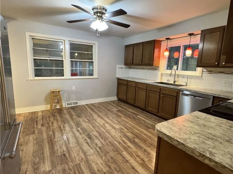 7688 Calvin Road, Ravenna, OH 44266 Photo 5