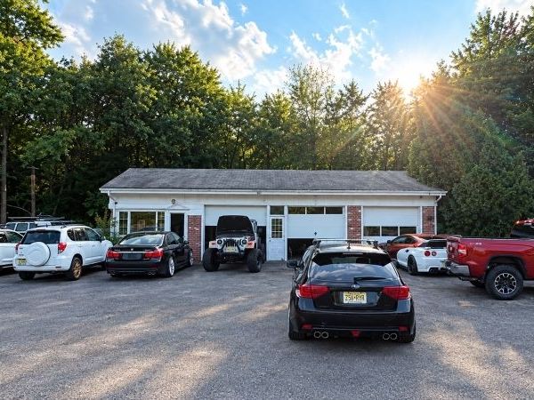 101 Otterhole Rd, West Milford, NJ 07480
