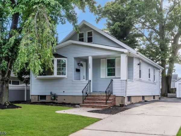 209 S Michigan Ave, Kenilworth, NJ 07033